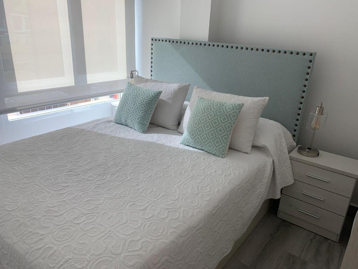 Almansa Shoping & Balcony 3 Bedrooms Center Lägenhet Málaga